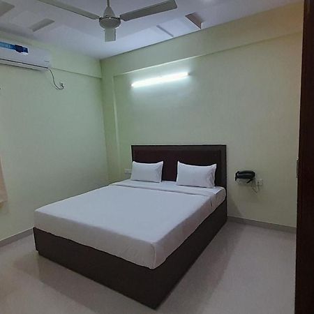 Redkey Inn Airport Bangalore Bagian luar foto