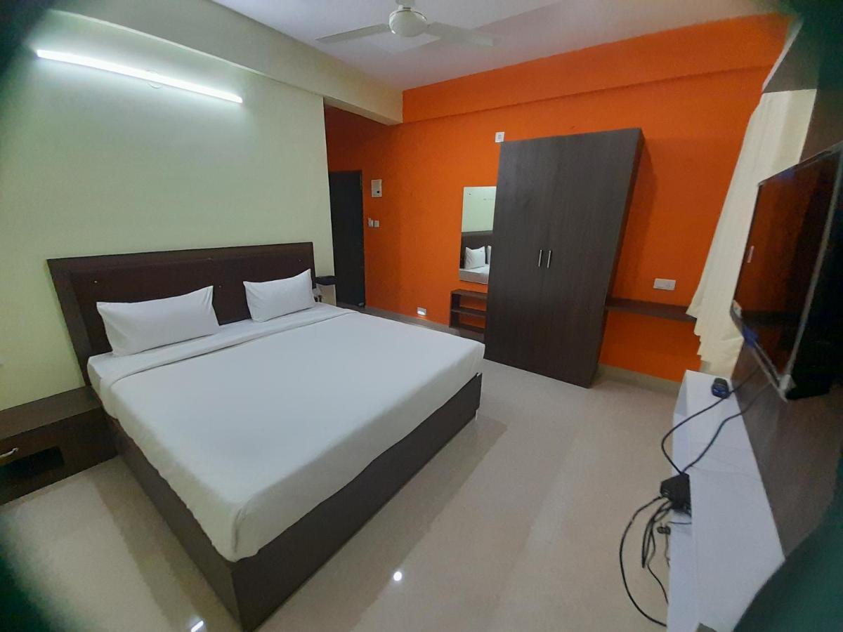 Redkey Inn Airport Bangalore Bagian luar foto