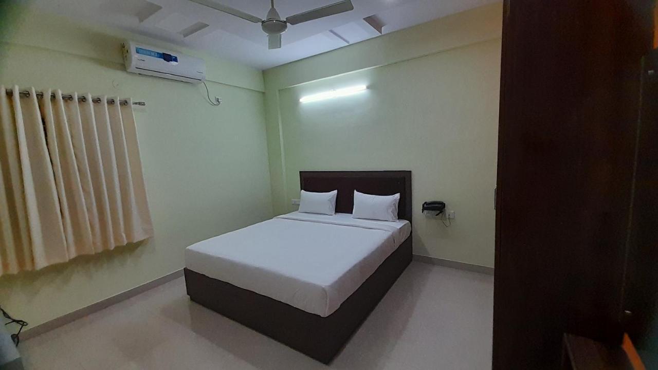 Redkey Inn Airport Bangalore Bagian luar foto